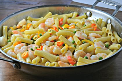 Creamy Shrimp and Rigatoni with Sweet Peas and Peppers: The Perfect Weeknight Meal 