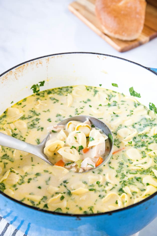 Creamy Chicken Tortellini Soup Recipe - Food Fanatic