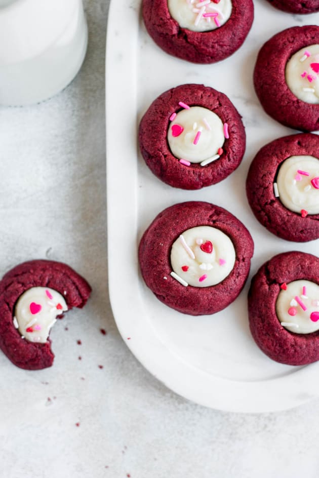 File 2 - Red Velvet Thumbnail Cookies