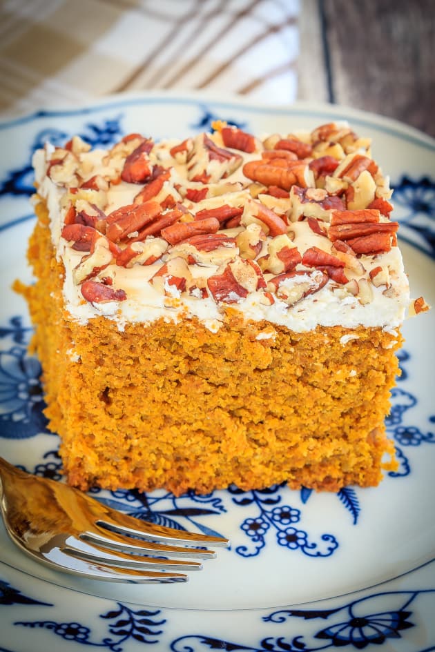 Pumpkin Snack Cake with Cream Cheese Frosting Pic