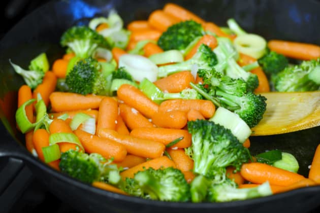 Garlic Butter Broccoli and Carrots Image
