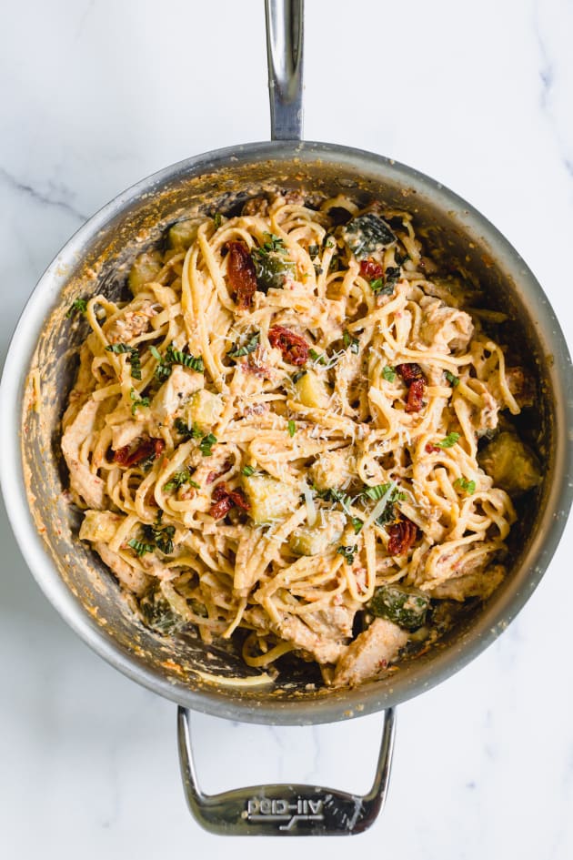 How to Reheat Alfredo Sauce Food Fanatic