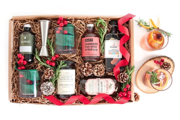 Mouth Holiday Cocktail Kit Photo