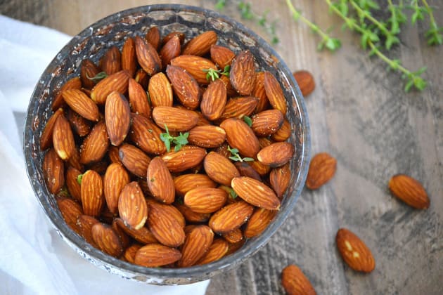 Fried Almonds with Thyme Photo