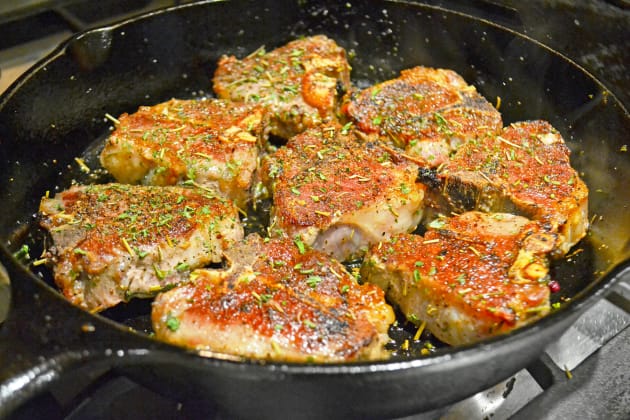 Pan Fried Lamb Chops with Rosemary Recipe - Food Fanatic