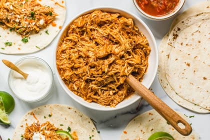 Slow Cooker Chipotle Pulled Chicken Recipe