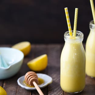 Lemon smoothie photo