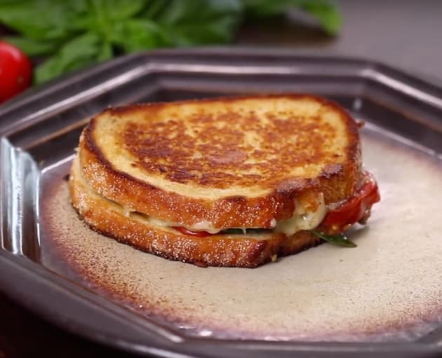 Tomato and Grilled Cheese Sandwich