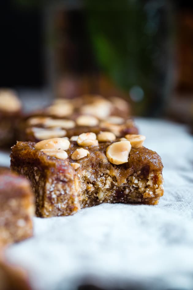 Caramel Apple Peanut Kettle Corn Bars Pic