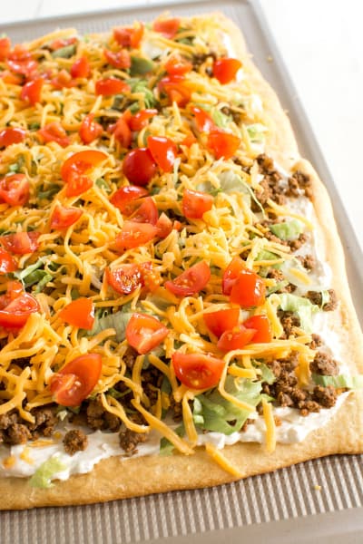 Taco Pizza Recipe - Food Fanatic