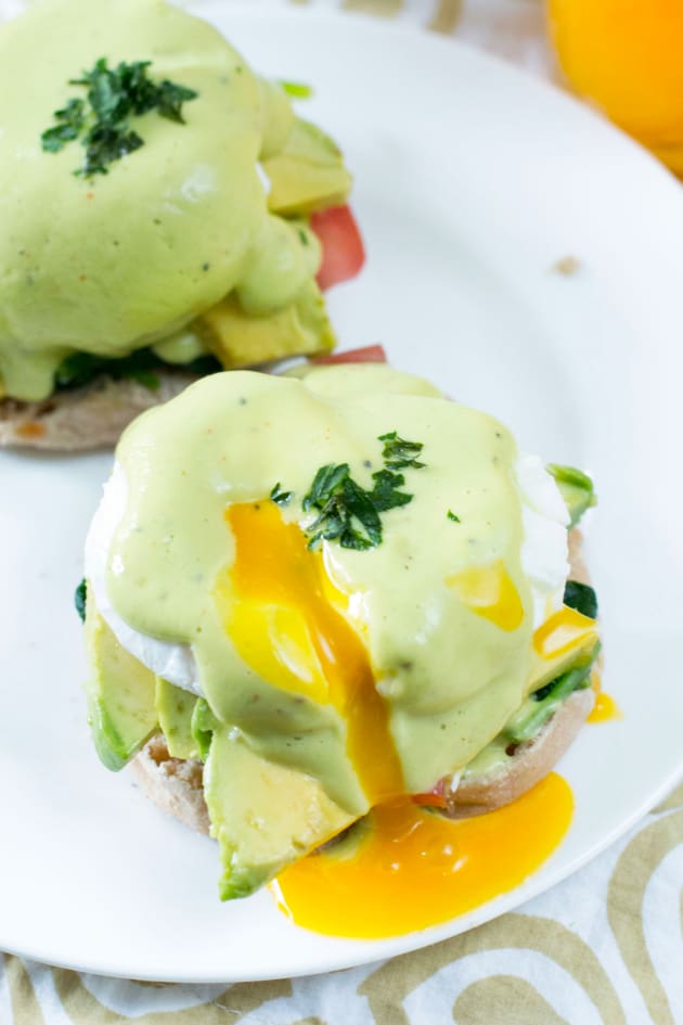 California-Style Eggs Benedict - Food Fanatic