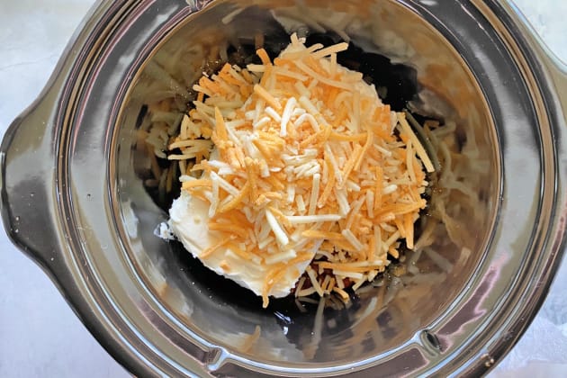 Slow Cooker Chili Cheese Dip Image