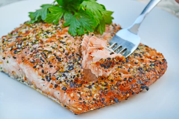 Roasted Salmon with Everything Bagel Spice Pic