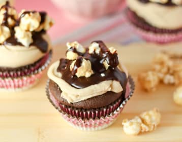 Chocolate Caramel Corn Cupcakes