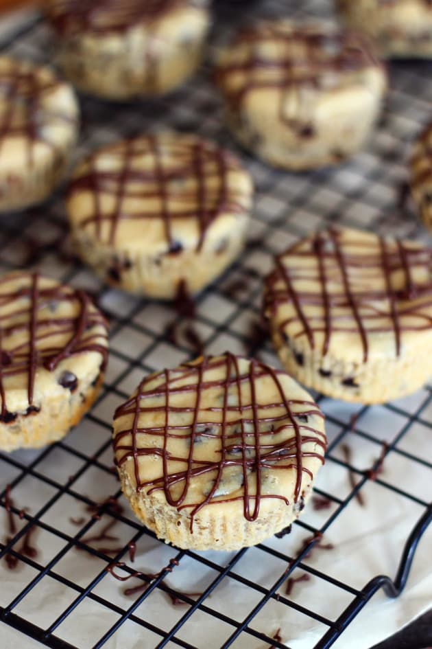 Mini Peanut Butter Oreo Cheesecakes Image