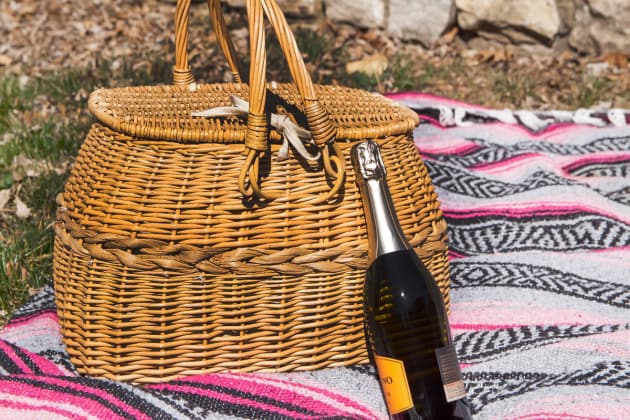 Bambeco Picnic Basket Photo