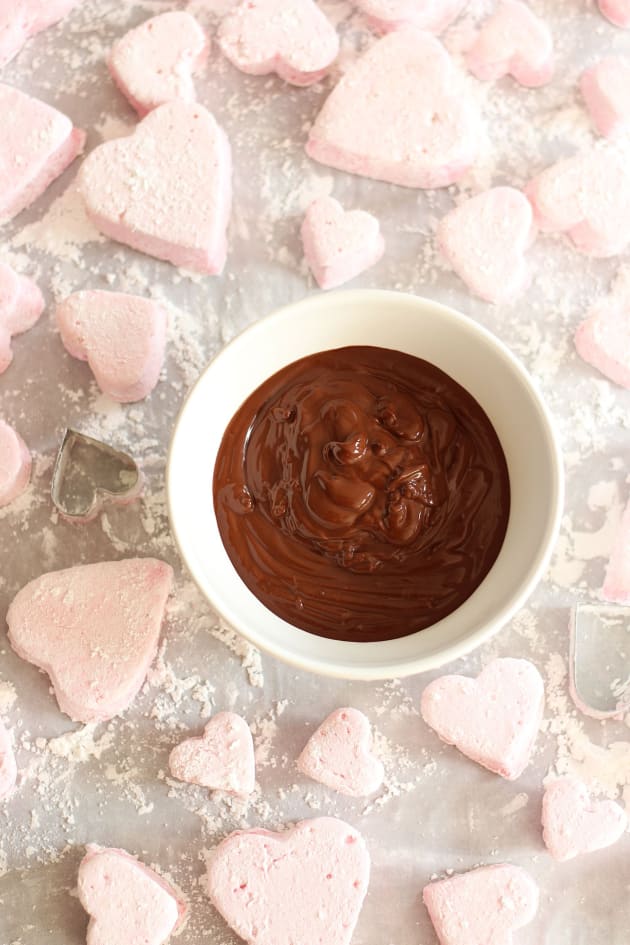 Chocolate Dipped Strawberry Marshmallows Pic