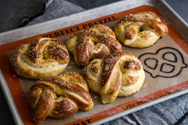 Garlic Herb Baked Pretzels Pic