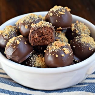 Easy chocolate truffles photo