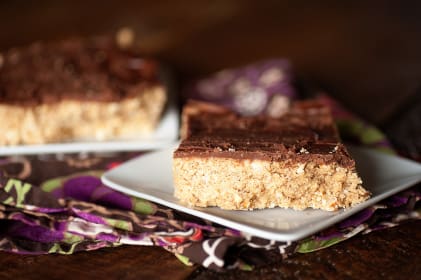 Chocolate Peanut Butter Pretzel Bars: The Best of All Worlds
