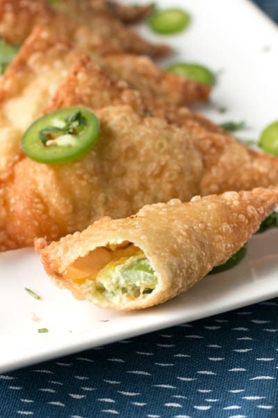 Jalapeño Avocado Cream Cheese Wontons Recipe - Food Fanatic