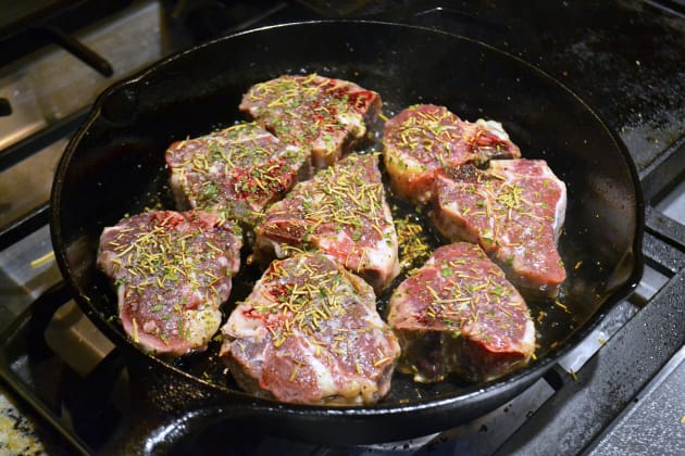 Pan Fried Lamb Chops with Rosemary Recipe - Food Fanatic