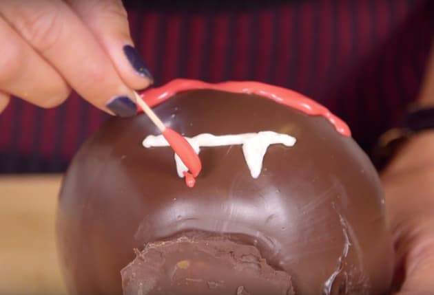Decorating Edible Halloween Inspired Chocolate Bowls