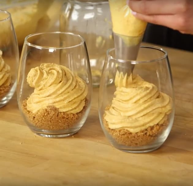 No Bake Pumpkin Cheesecake Cups