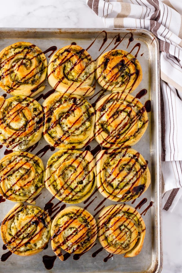 File 3 - Pesto Chicken Pizza Rolls