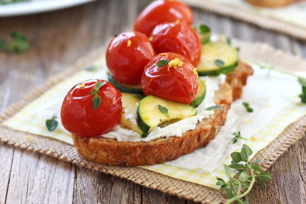 Roasted Zucchini and Tomato Crostini Recipe - Food Fanatic