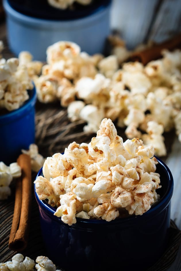 Cinnamon Roll Popcorn Picture