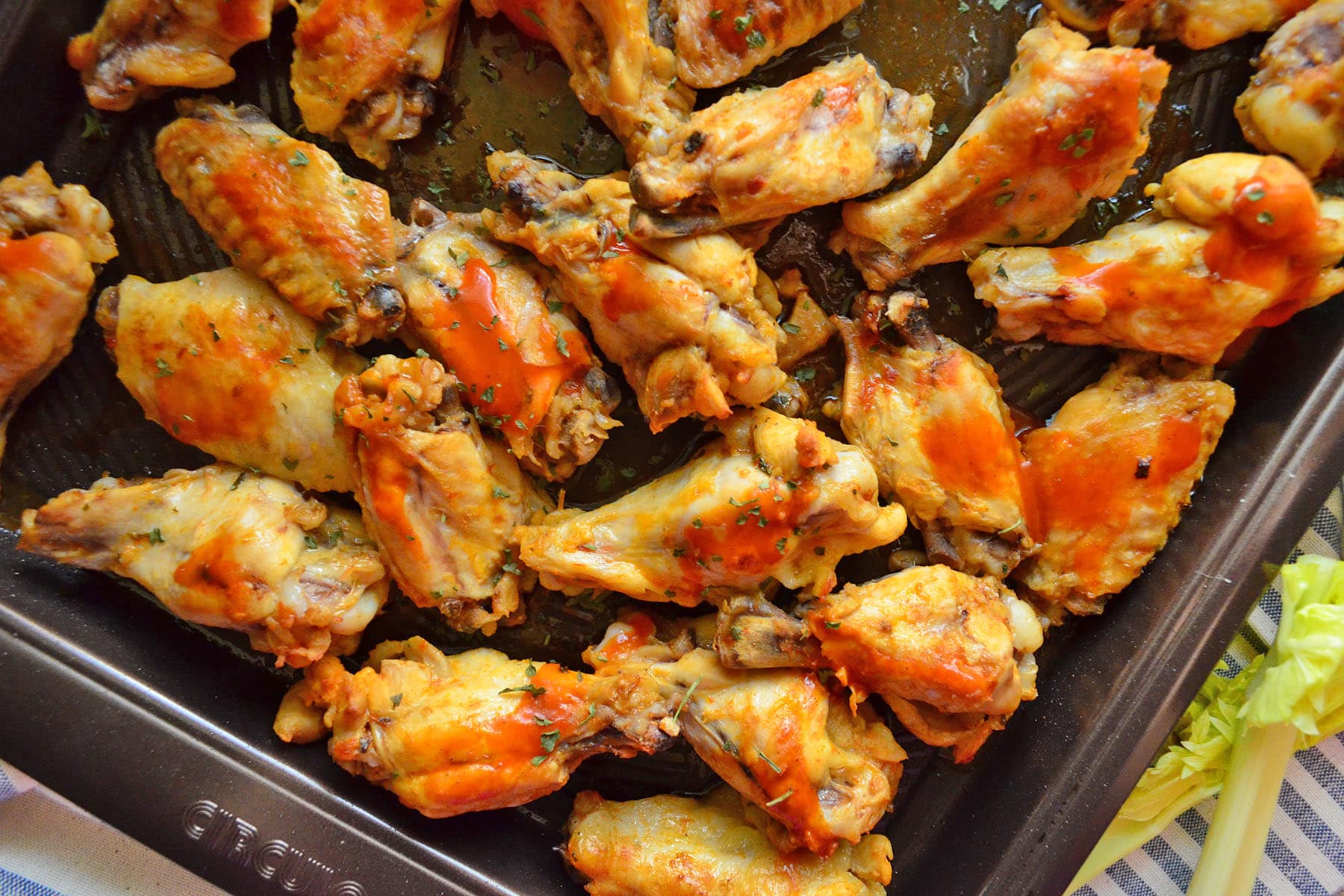slow cooker buffalo chicken wings