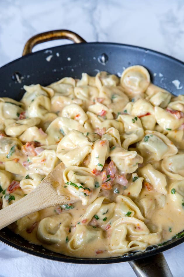 Creamy Tomato Basil Tortellini Image