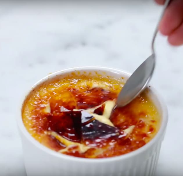 How To Make Homemade Crème Brûlée Food Fanatic 2135