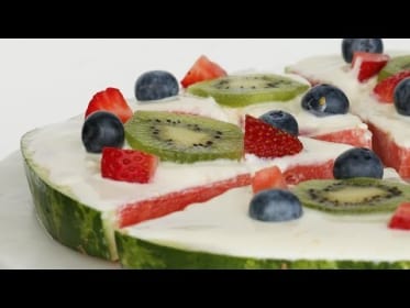 How to Make Watermelon Fruit Pizza