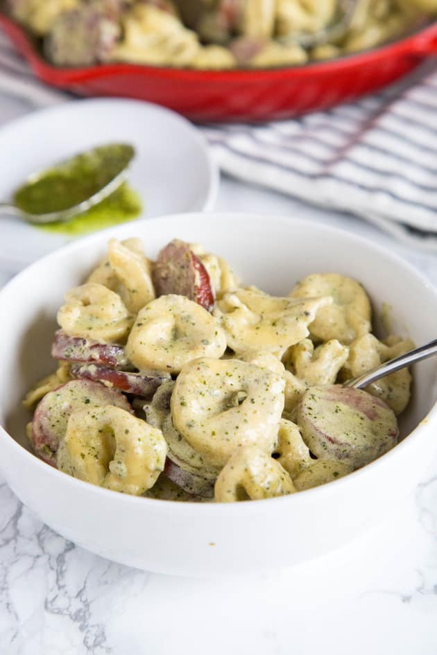 Easy Creamy Chicken Pesto Tortellini Recipe A Super Tasty Pasta Dinner