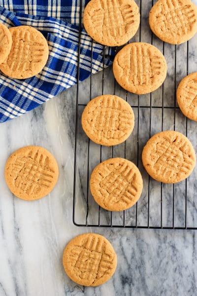 3 Ingredient Peanut Butter Cookies Recipe Food Fanatic