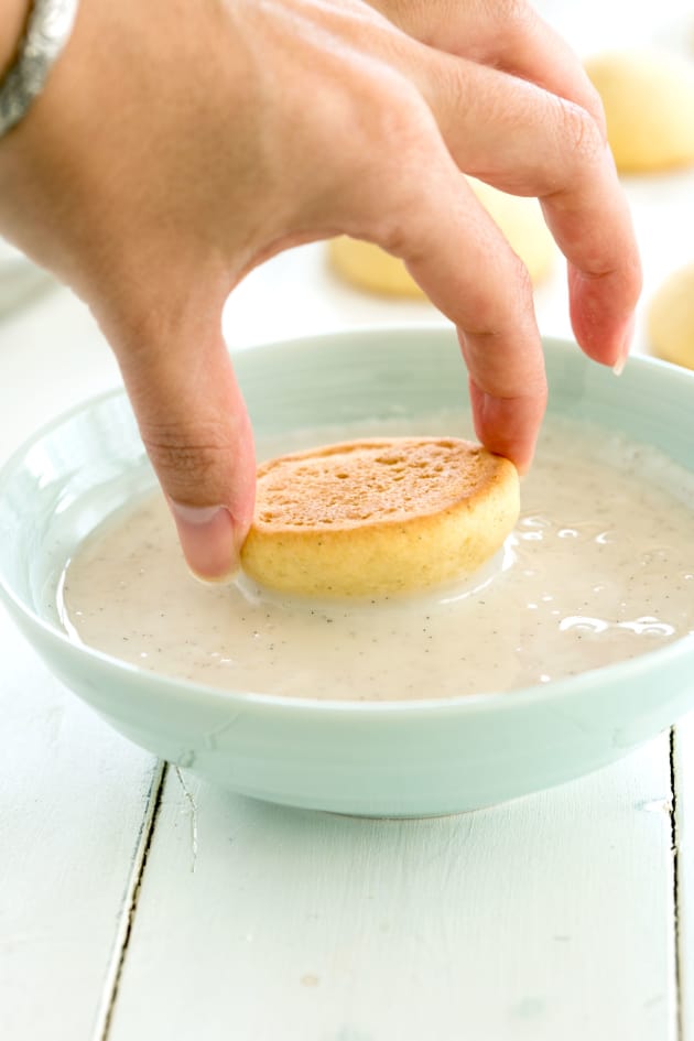 Vanilla Cookies with Vanilla Bean Glaze Image