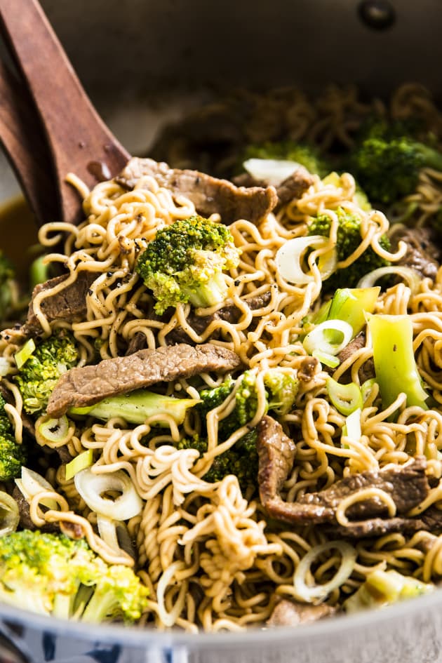 30 Minute Beef and Broccoli Ramen Picture