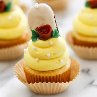 Beauty and the beast cupcakes photo