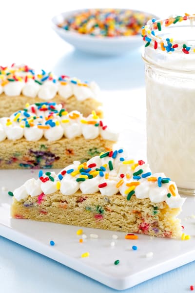 Cookie bars with confetti frosting – Cocina con BRA