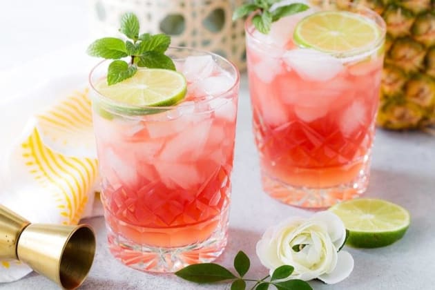 Put These 9 Brunch Cocktails on Your Easter Brunch Menu - Food Fanatic
