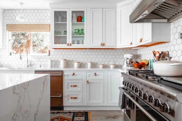 White Kitchen with White Tile Backsplash