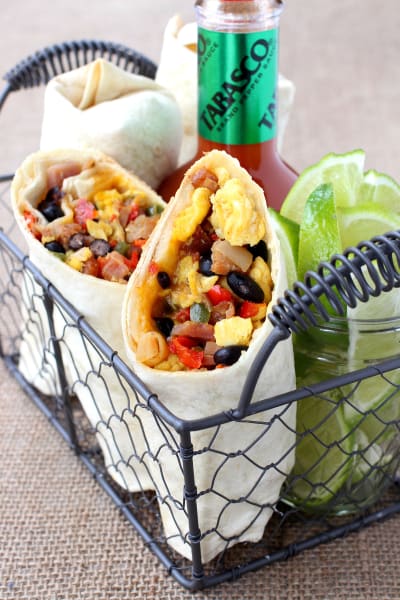 Southwestern Breakfast Burritos Recipe - Food Fanatic