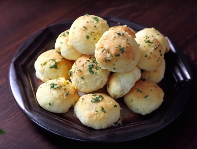 Garlic Cheese Bombs