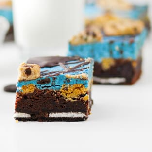 Cookie monster brownies photo