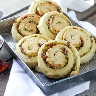 Parmesan pesto swirl rolls photo